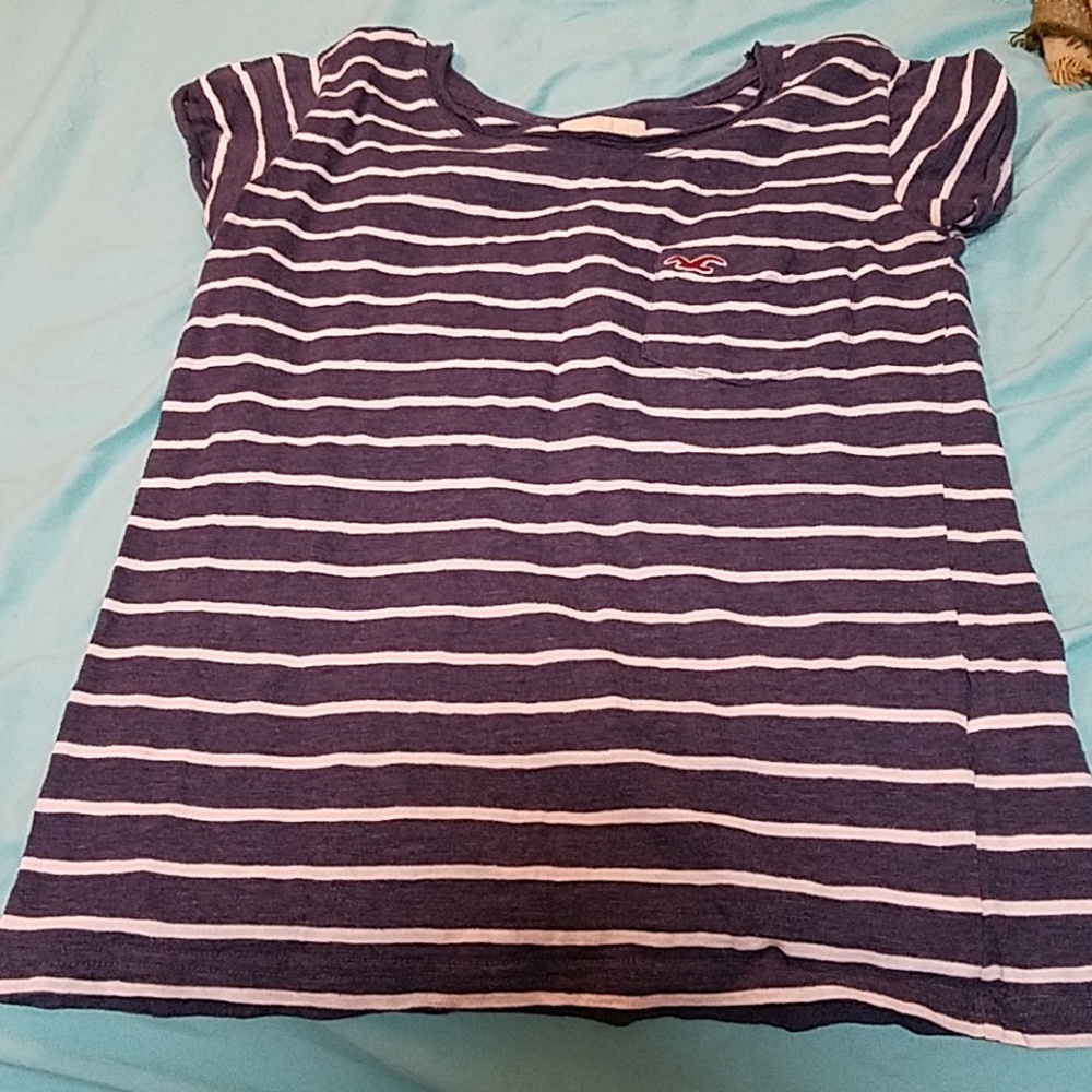 Hollister tshirt